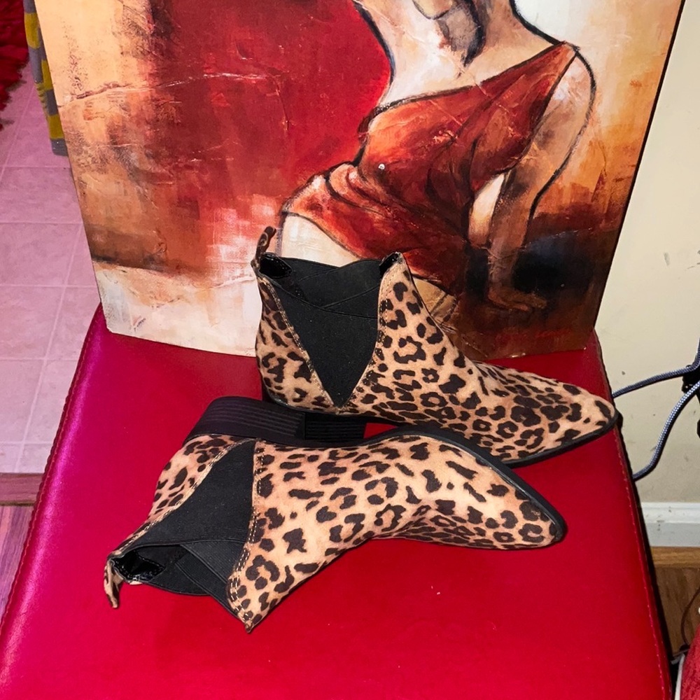 Cheetah print Size 7’ MYLU ankle boots